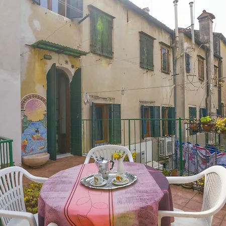 Romantic Malvasia * Venice