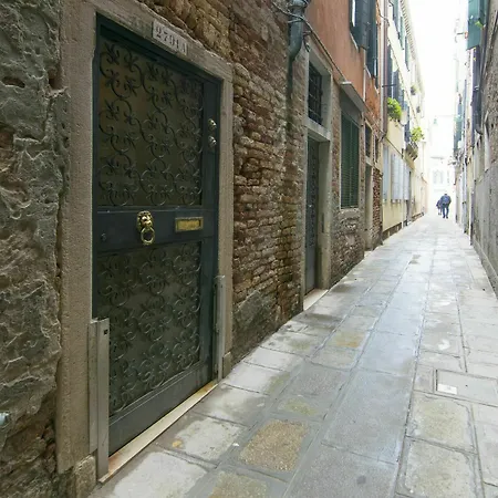 Romantic Malvasia * Venice