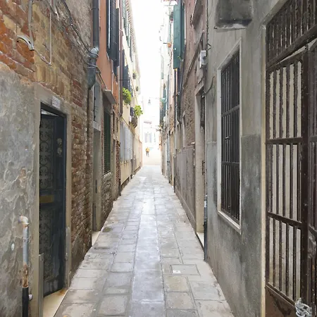 Romantic Malvasia * Venice